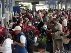 Terjadi Lagi Pemudik Ketinggalan karena Tertahan di Kamar Mandi